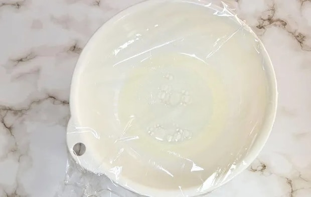 『ホットケーキミックスでシュークリーム』を作る写真（撮影：キジカク）