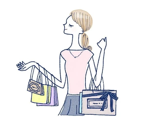 買い物をしている女性