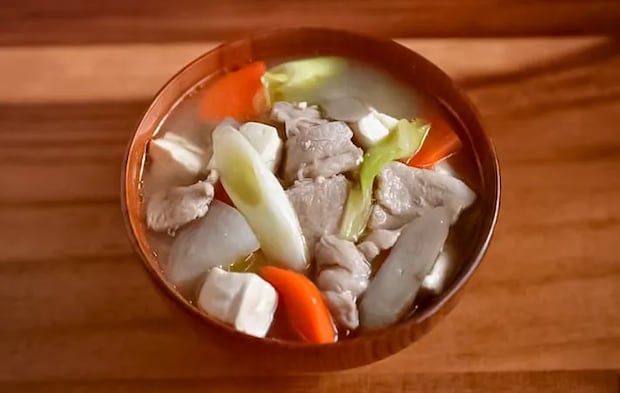 具だくさん豚汁の写真（撮影：小泉明代）