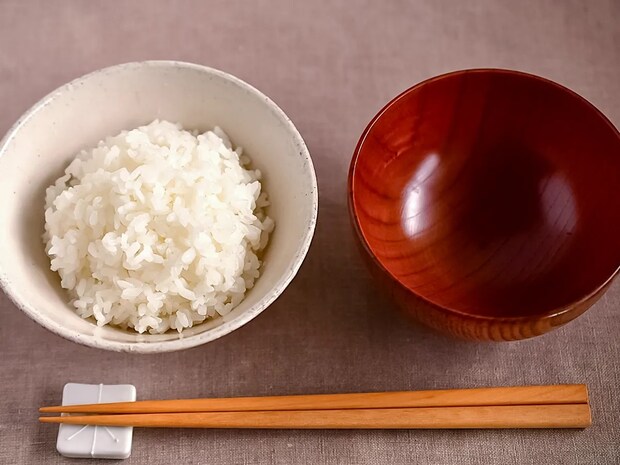 白米と一緒に食べるといいのは？　管理栄養士が教える『正解の汁物』は…