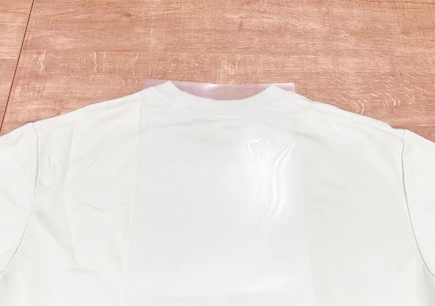クリアファイルとTシャツ