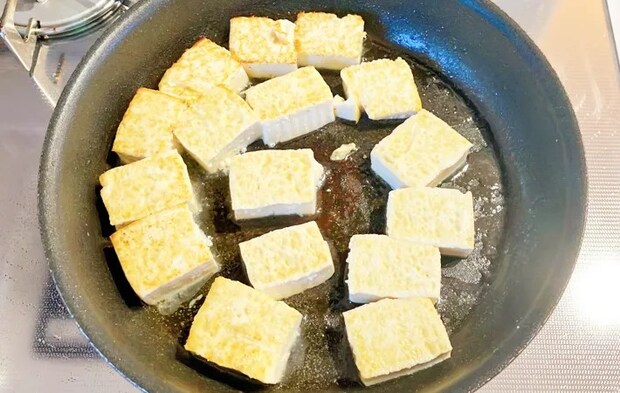 『バタぽん豆腐』を作る写真