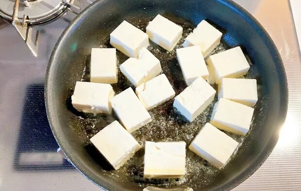 『バタぽん豆腐』を作る写真