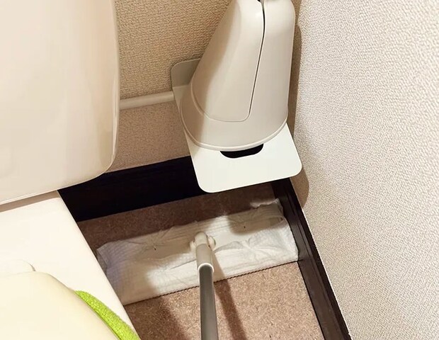 つっぱり棒とブックエンドの画像