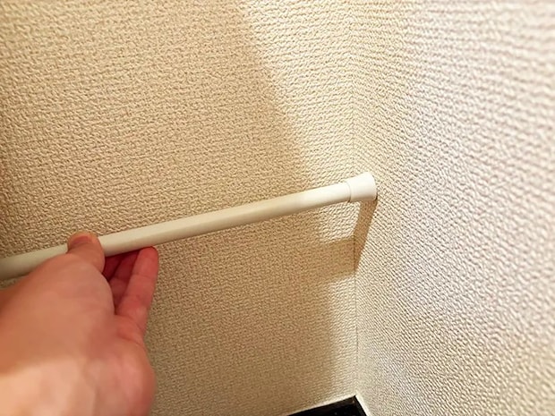 つっぱり棒の画像