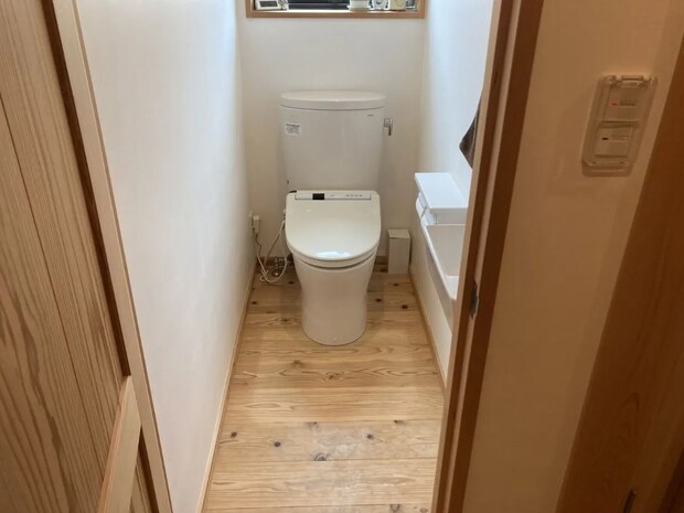 「床から掃除してた…」　プロが教える正しい順番に「盲点だった」「すぐ真似する」【トイレ掃除の工夫4選】