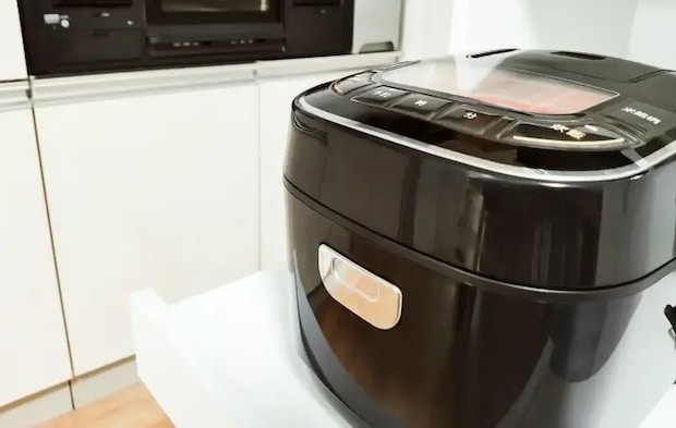 黒い炊飯器