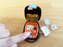もしもの時に備えよう！ガシャポン『ミニチュアAED』で応急処置を楽しく学んでみた