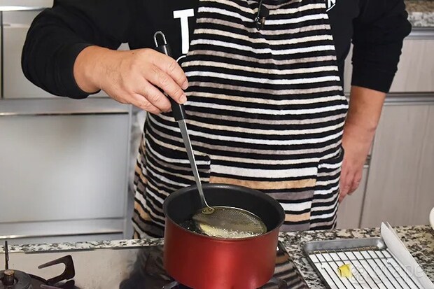 天野ひろゆきさんが教えるさつまいもチップス