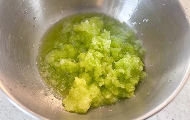 『カラメル胡瓜ジャム』を作る写真