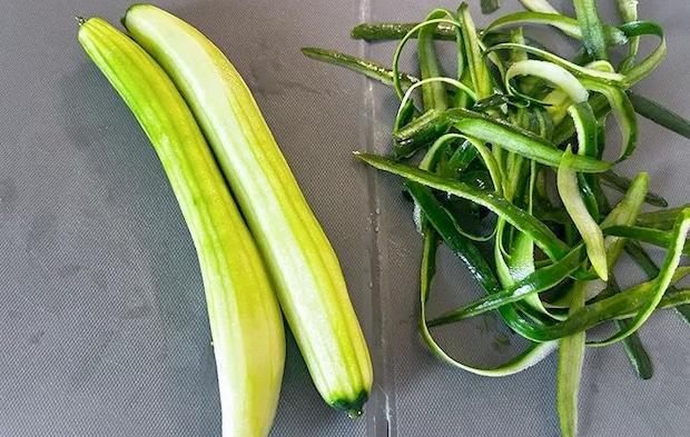 『カラメル胡瓜ジャム』を作る写真