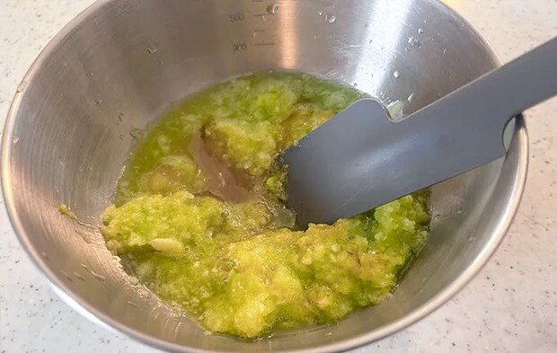 『カラメル胡瓜ジャム』を作る写真