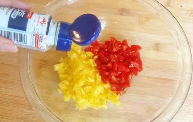 『パイナップルの冷製パスタ』を作る写真