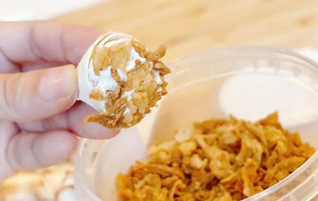 『餃子の皮おつまみ』の完成写真