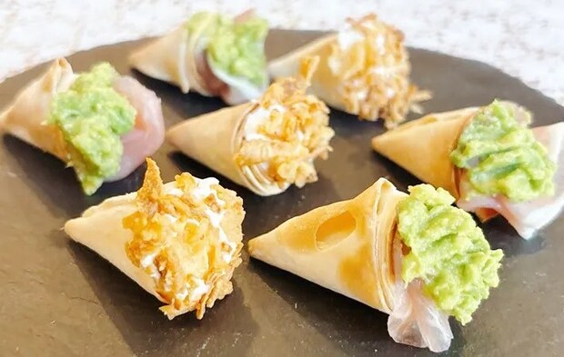 『餃子の皮おつまみ』の完成写真