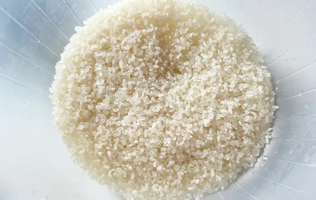 『ブロッコリーの炊き込みご飯』を作る写真