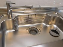 排水口の掃除はどのくらいが理想？　専門家の答えに「驚いた」「参考になる」【排水口掃除の工夫4選】