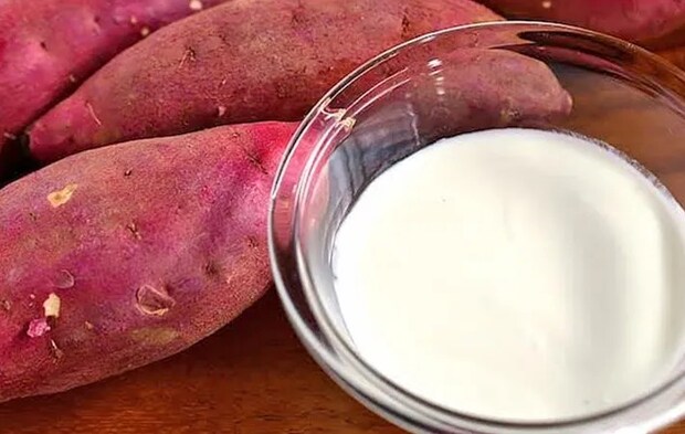 サツマイモとヨーグルトの写真