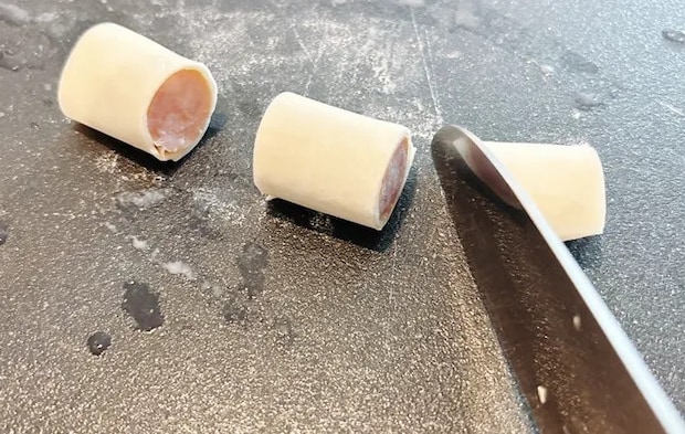 『バリバリウインナー』を作る写真