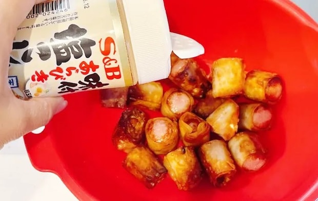 『バリバリウインナー』を作る写真