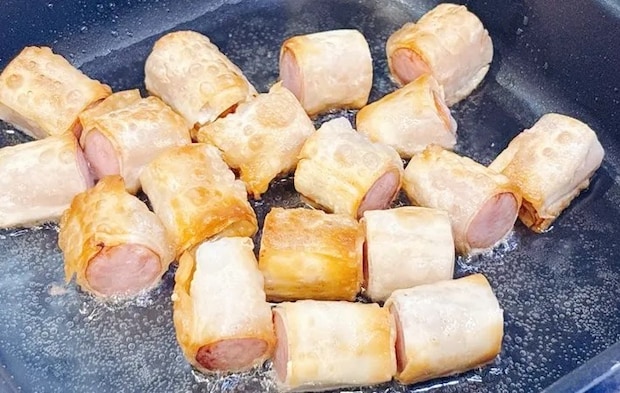 『バリバリウインナー』を作る写真