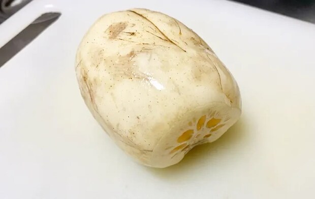 『れんこんの唐揚げ』を作る写真