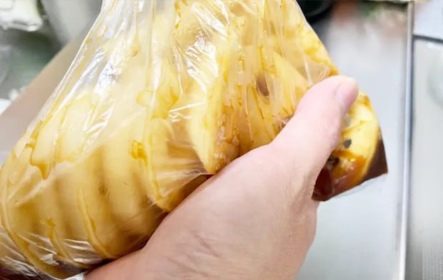 『れんこんの唐揚げ』を作る写真