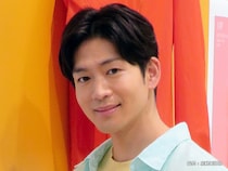 涙がこぼれそう…　朝ドラ共演者の“再会ショット”にファン歓喜