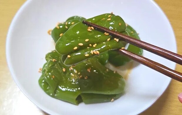 『丸ごとピーマンのさっぱりレンジ蒸し』の完成写真