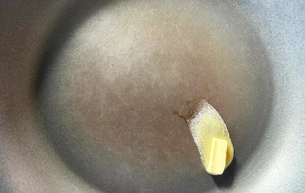 『韓国流トースト』を作る写真