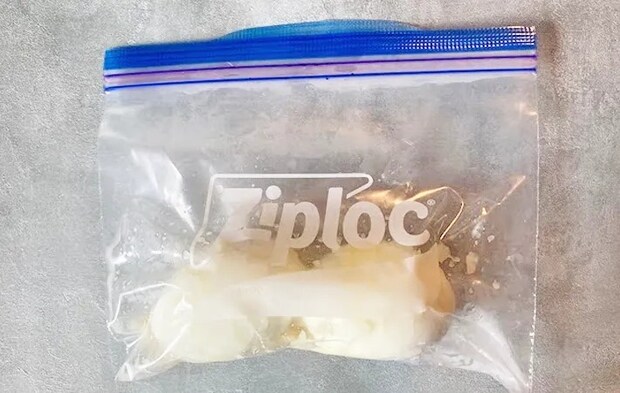 『塩こうじ味玉』を作る写真