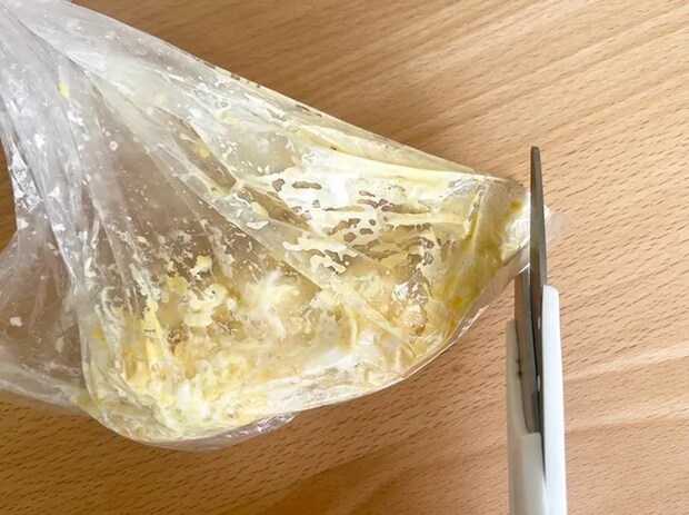 『アイラップ』に入った卵サラダ