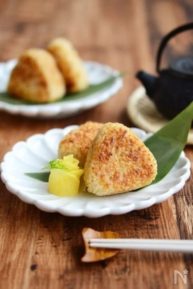 バター醤油焼きおにぎりの写真