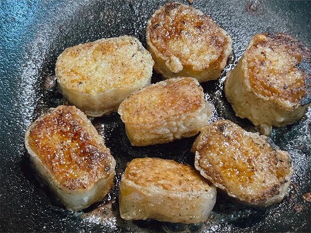 焼いたエノキの写真