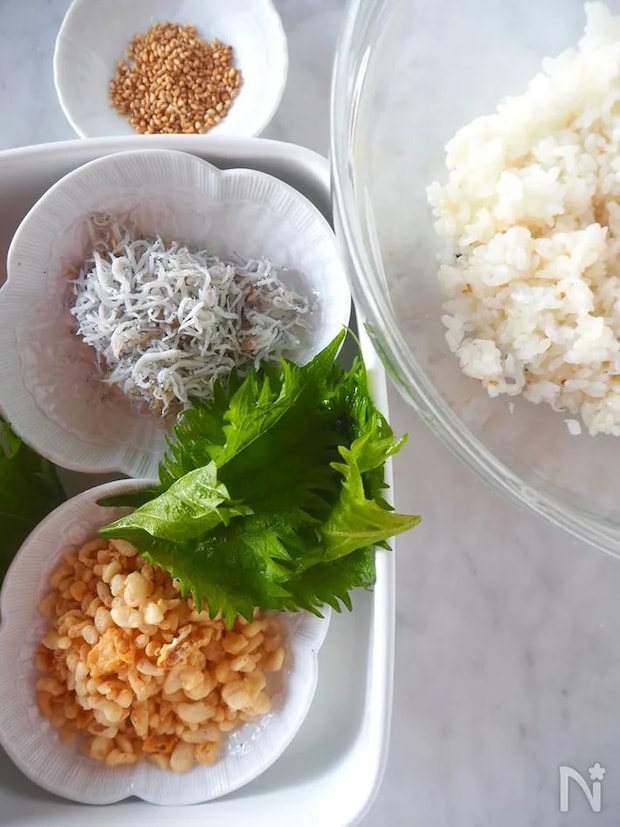 焼きおにぎりの材料の写真