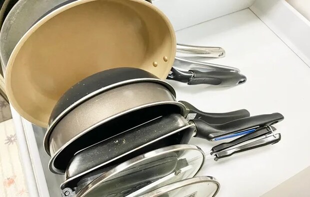 ダイソー『ブックエンド　4つ仕切り』の使用写真