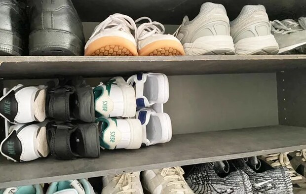 ダイソー『ブックエンド　4つ仕切り』の使用写真