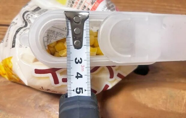 「冷凍食品用袋キャップ（小さめ食材用）」の使用写真