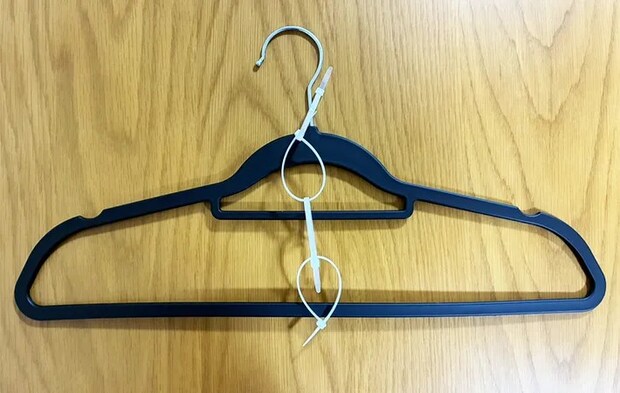 結束バンドのライフハック（撮影：grape編集部）