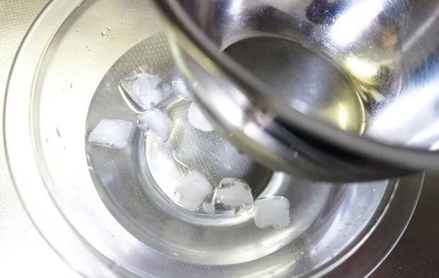 『バニラ風味プリン』を作る写真