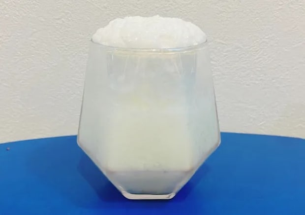 『バニラヨーグルト』のソーダ（撮影：grape編集部）