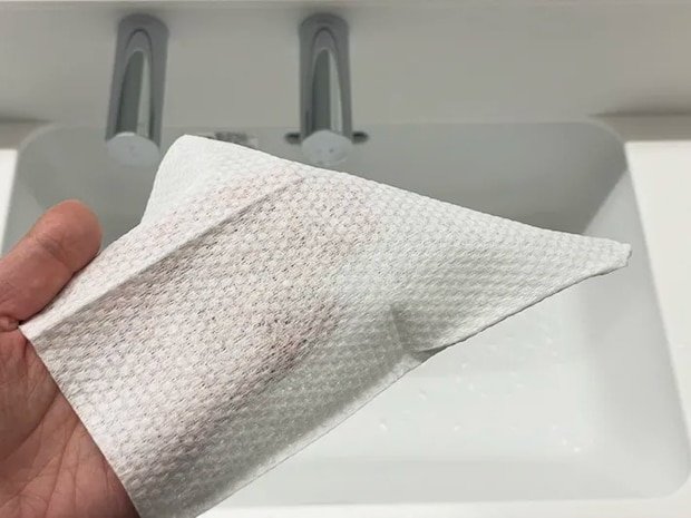 『使い捨て洗顔タオル』の写真（撮影：grape編集部）