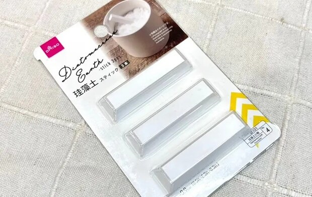 ダイソー『珪藻土スティック』の写真