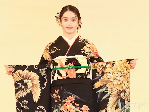 髙石あかり、生見愛瑠、上坂樹里たちが晴れ着で登場　今年の抱負は…？