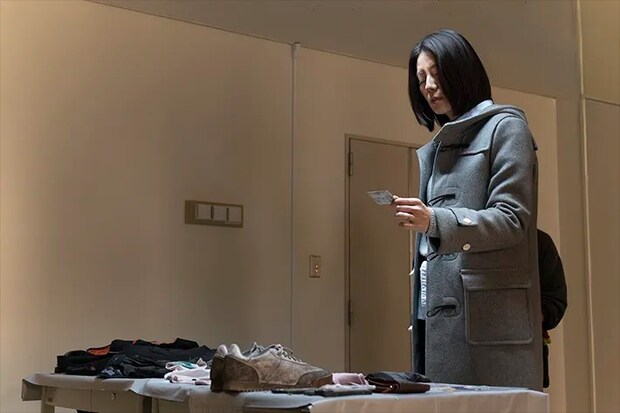 『夫に間違いありません』に出演する松下奈緒さんが写る場面写真