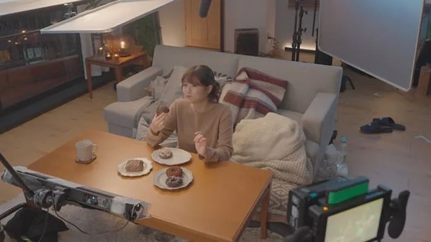 TVCM「Mister Donut×GODIVA 「甘やかしていい日。」篇」（15秒）写真