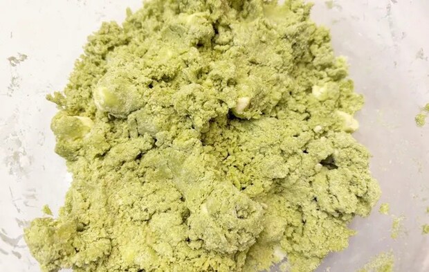 『スーパーカップでスコーン』を作る写真（撮影：エニママ）