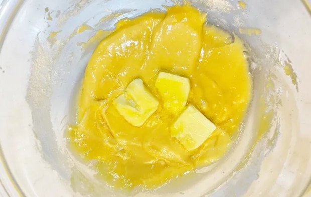 『栗入りパウンドケーキ』を作る写真（撮影：エニママ）