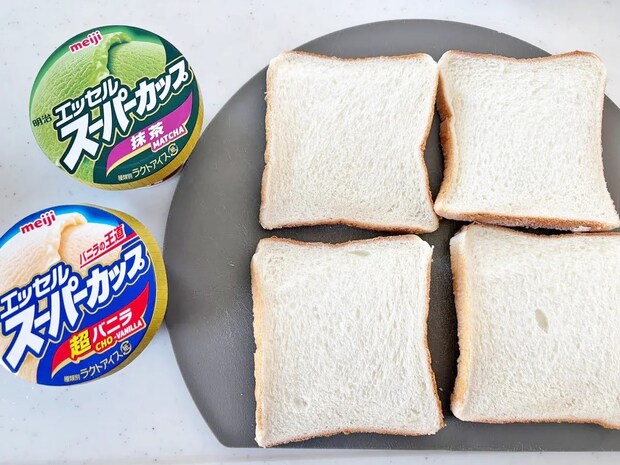 子供が「不思議な感じ～」と驚き！　食パンの上にアイスをのせたら…？