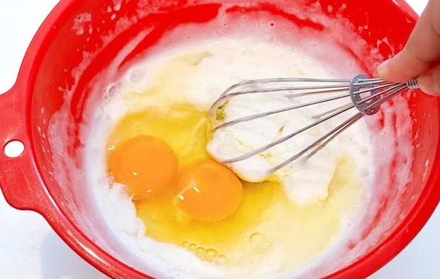 『餅入りパンケーキ』を作る写真（撮影：キジカク）